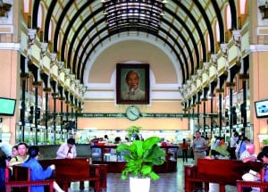 Saigon-Central-Post-Office-in-Ho-Chi-Minh-City-copy